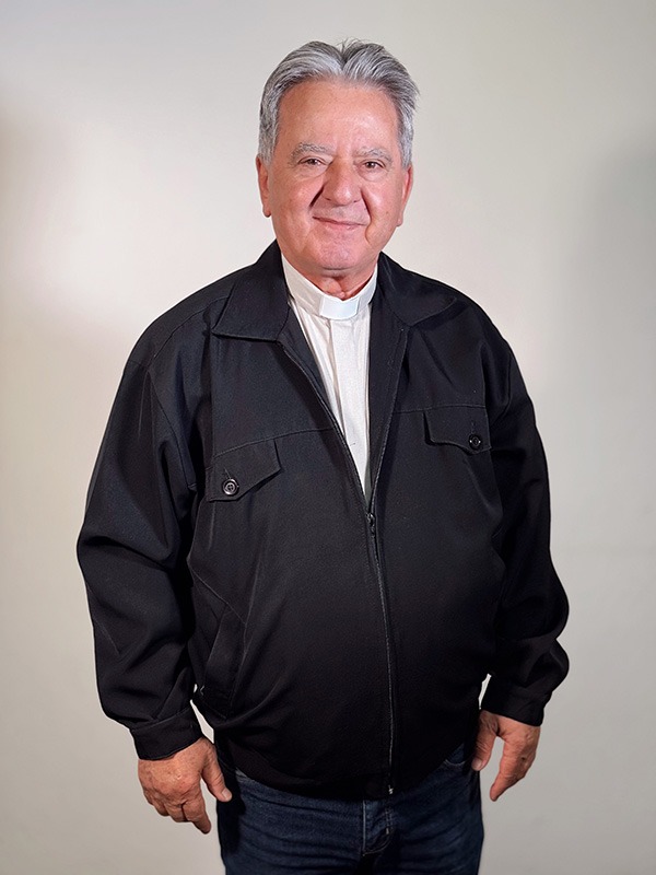 Padre Elias Della Giustina