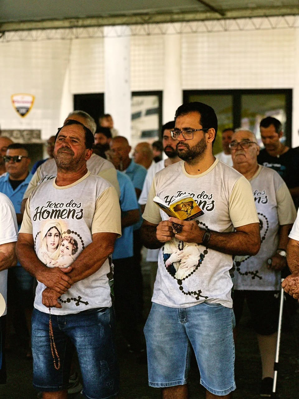 Terço dos Homens promove tarde de espiritualidade na Igreja Matriz Santa Teresinha neste domingo