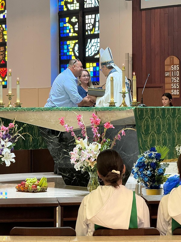 Dom Adilson Busin participa de Entronização de Nossa Senhora Aparecida nos EUA