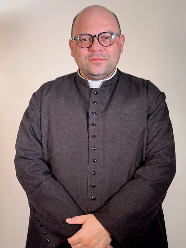 Padre Claudemir Serafim