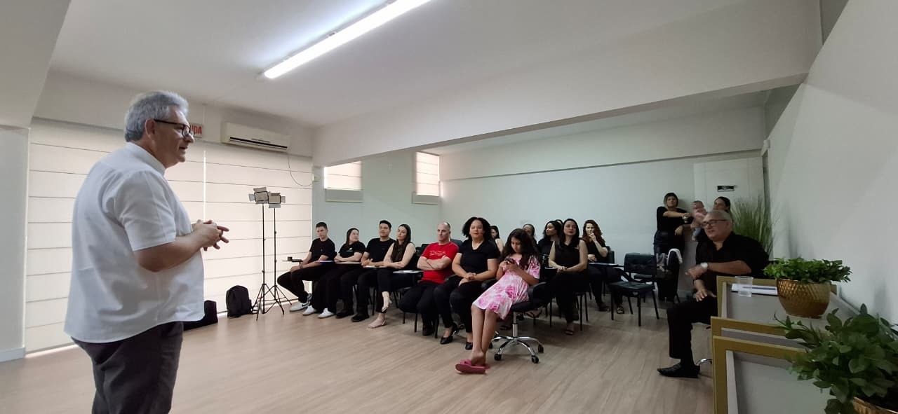 Leigos apresentam trabalhos de conclusão do Curso de Comunicação da Diocese de Tubarão