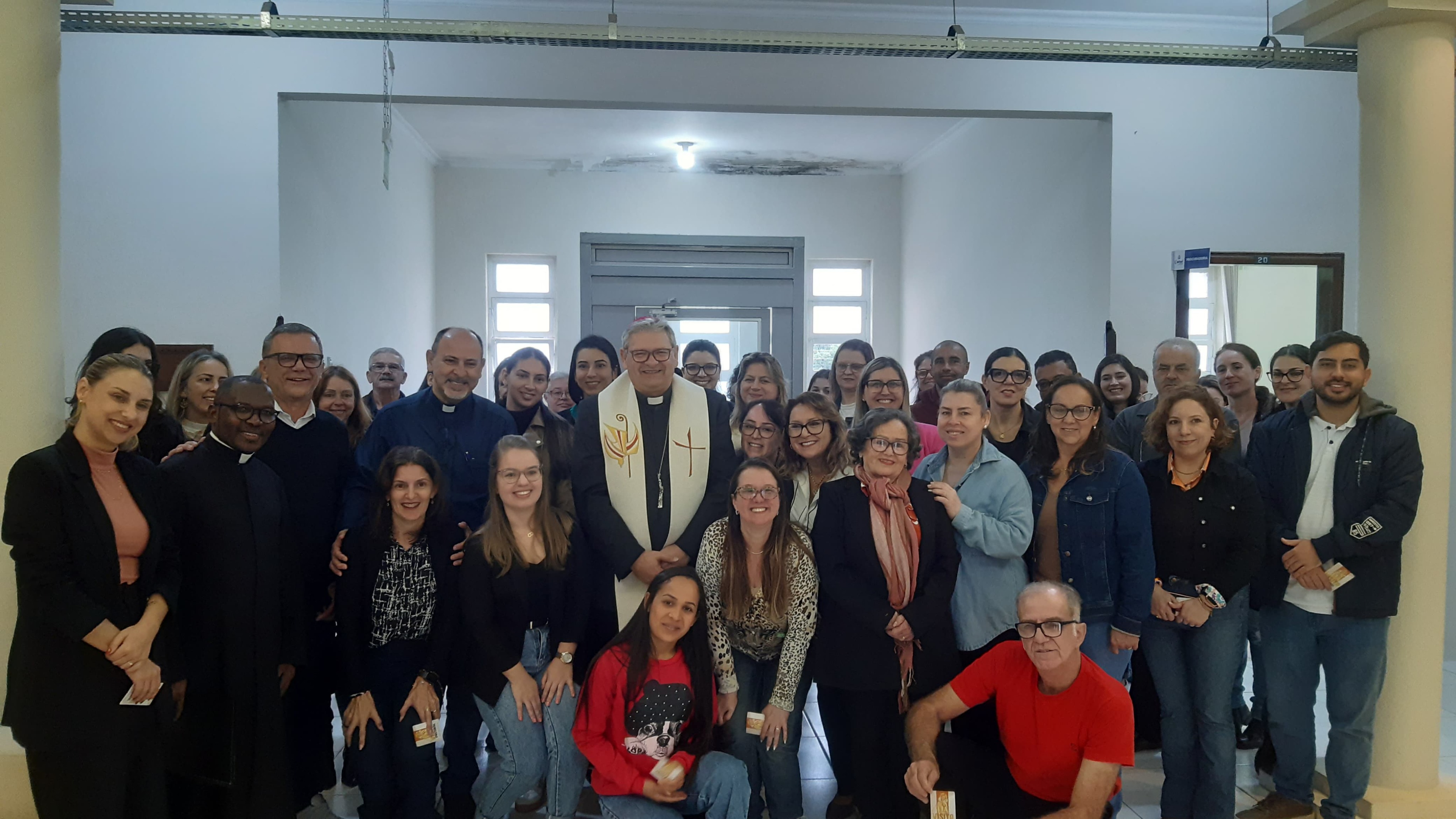 Bispo diocesano realiza visita à prefeitura, APAE e entidades em Capivari de Baixo