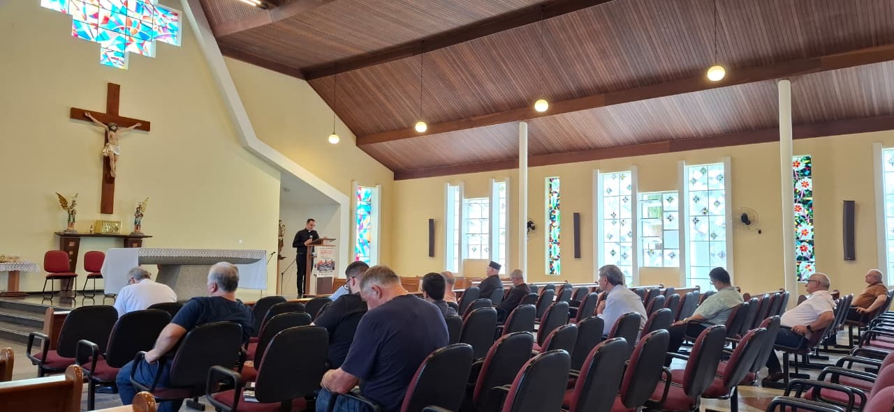 “Eu tinha um encontro marcado com Ele”: espiritualidade marca encontro do presbitério