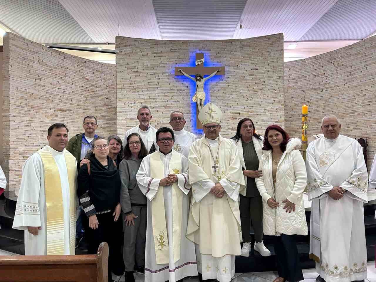 Bispo diocesano celebra Santa Missa de Envio dos Missionários na Paróquia de Cabeçuda, em Laguna