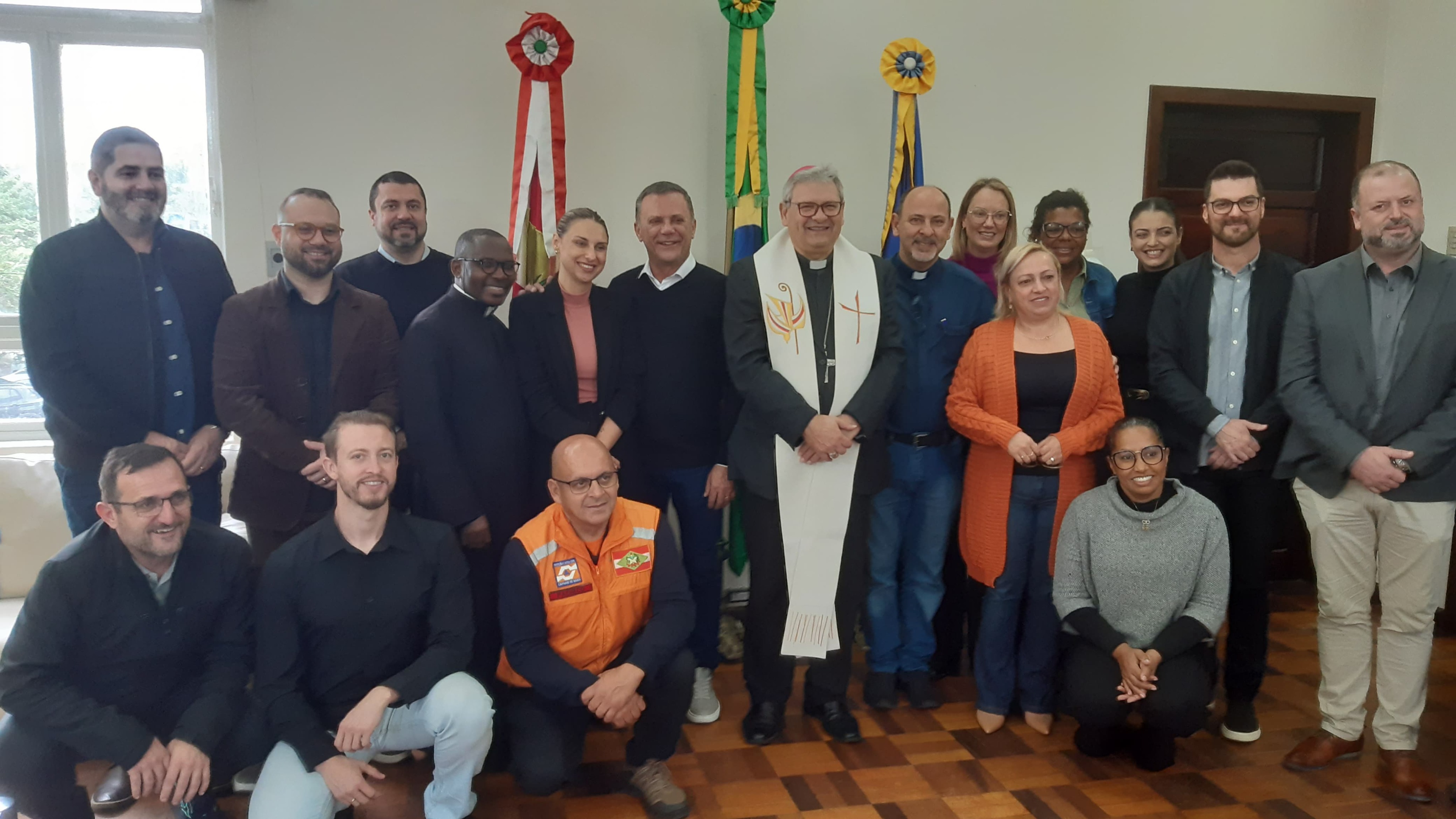 Bispo diocesano realiza visita à prefeitura, APAE e entidades em Capivari de Baixo