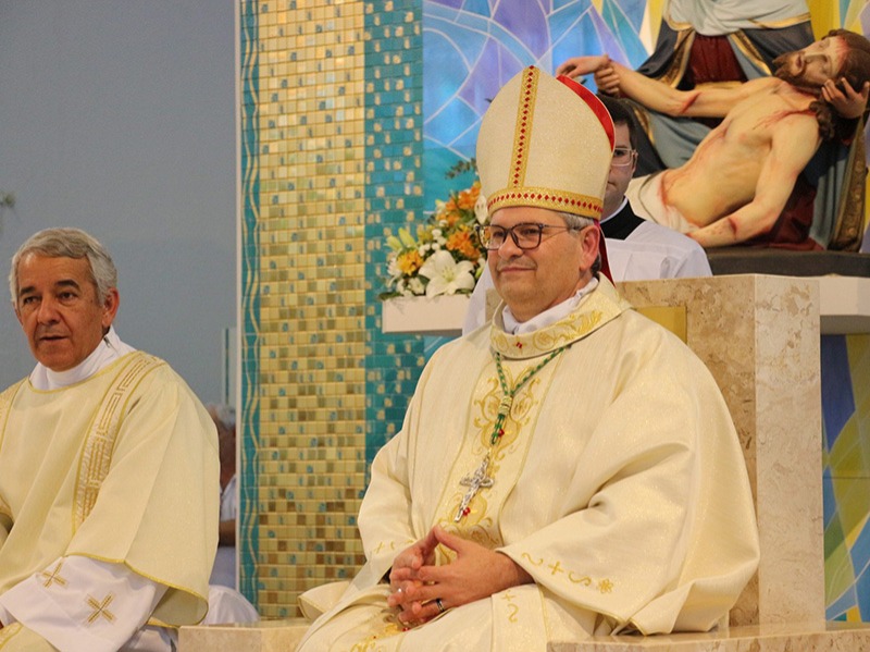 Dom Adilson Pedro Busin, CS toma posse como 7º bispo da Diocese de Tubarão