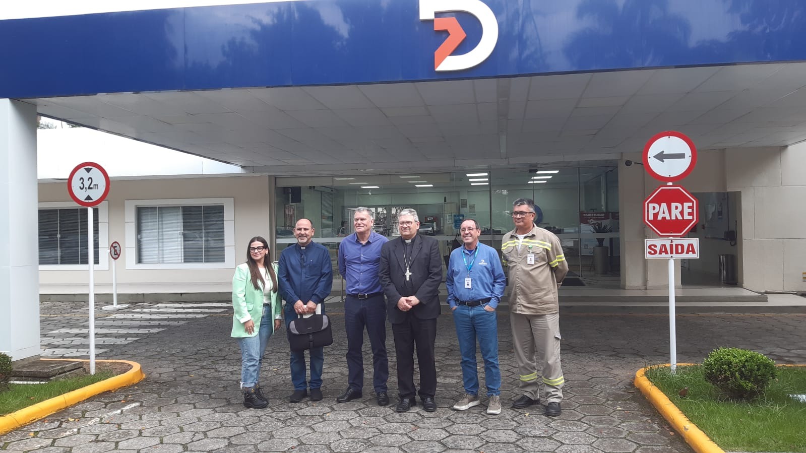 Bispo diocesano realiza visita à prefeitura, APAE e entidades em Capivari de Baixo