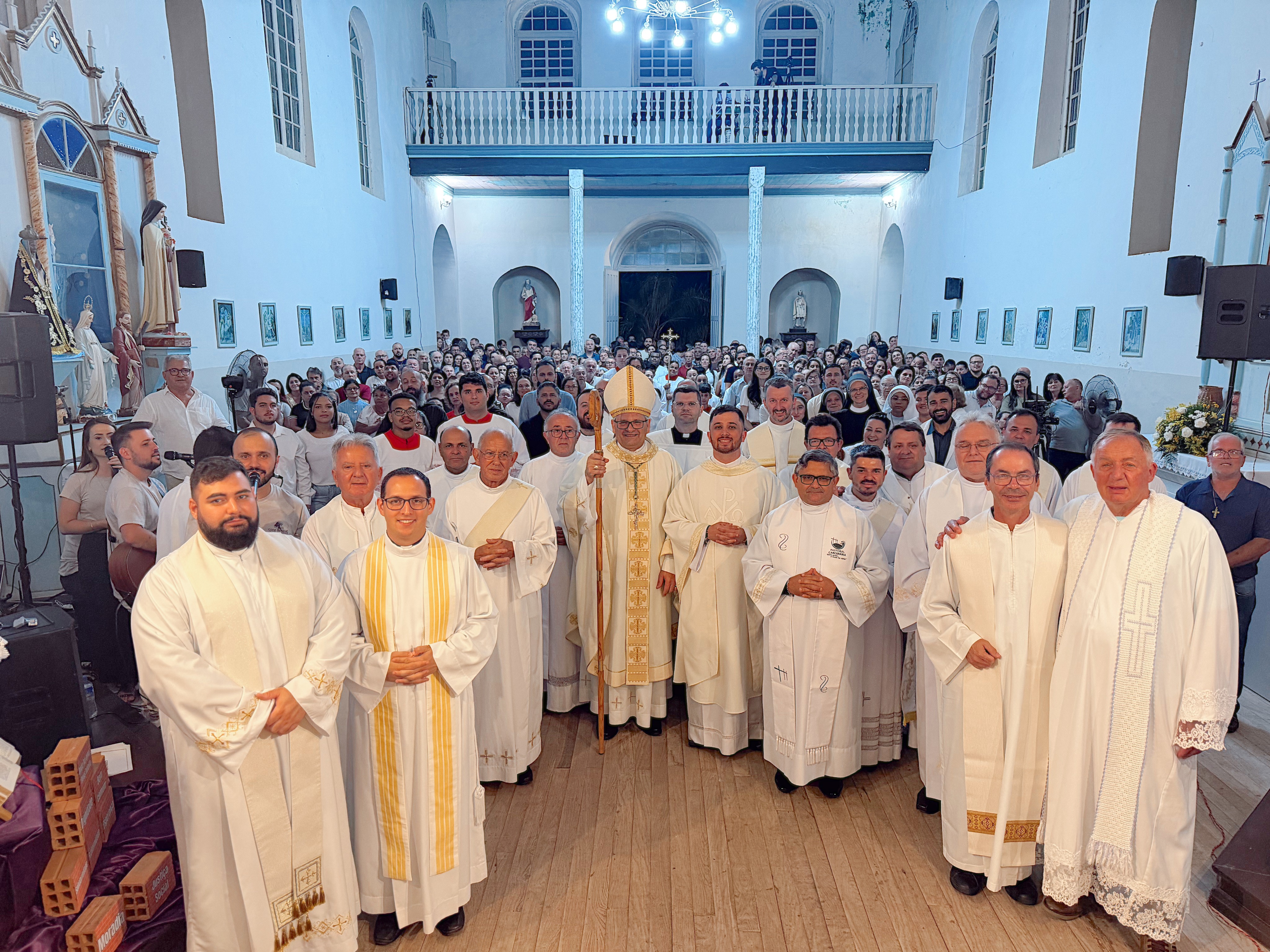 Instalação da Quase-Paróquia de Pescaria Brava é marcada por fé e presença da comunidade