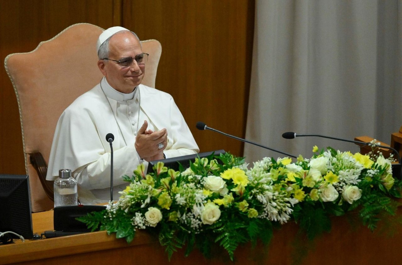 Magnifica humanitas: Papa apresenta sua primeira encíclica e fala em “desarmar a IA”