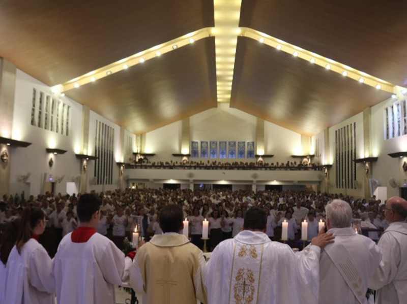 Missa pela Paz, reúne mais de 2 mil fiéis na Igreja Matriz de Jaguaruna.